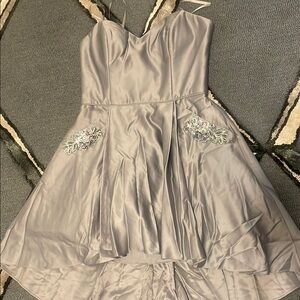 Blondie Elegant Gray Kids Dress with Floral Embellishments New without tag